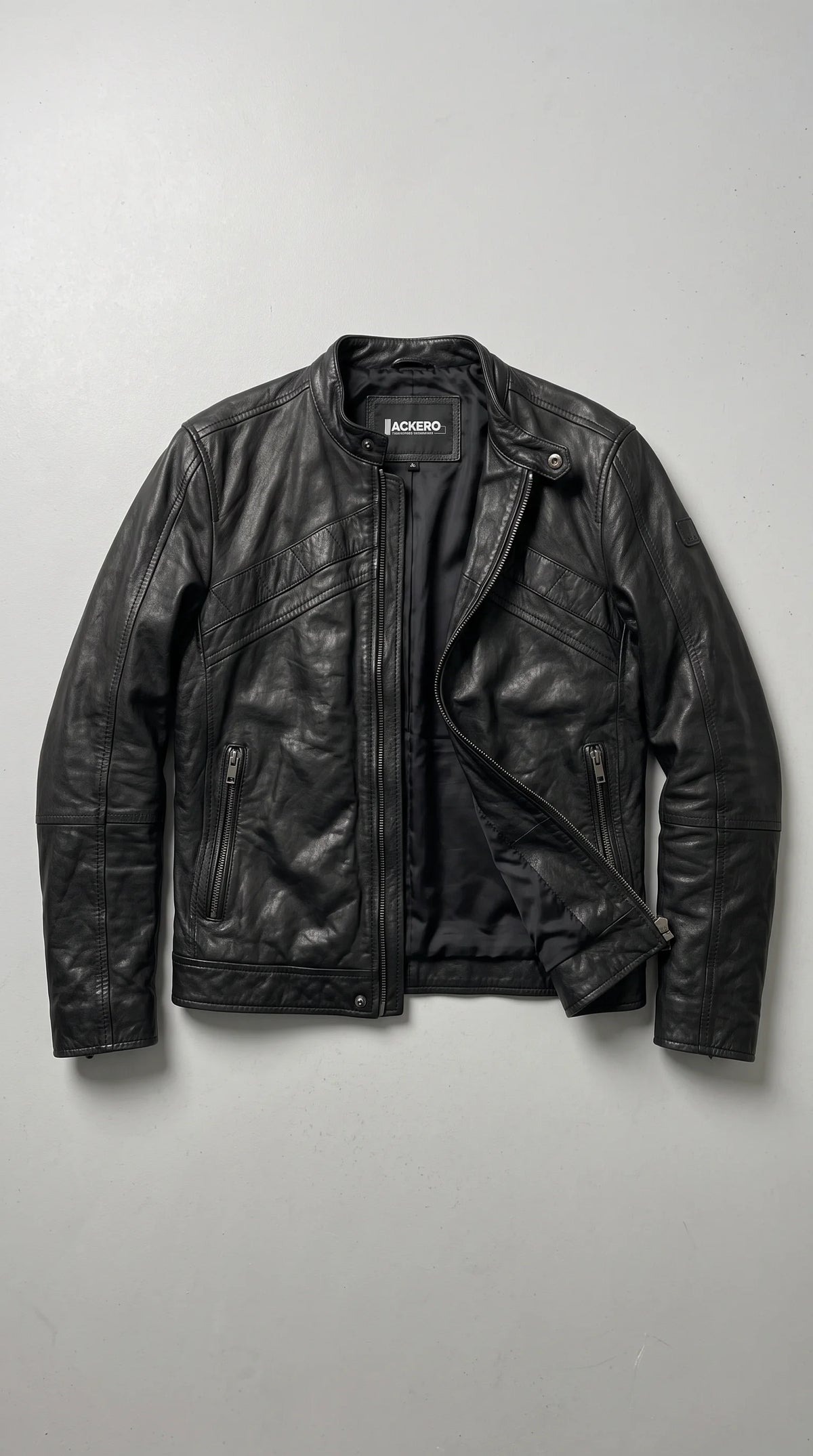 BLACK LEATHER JACKET