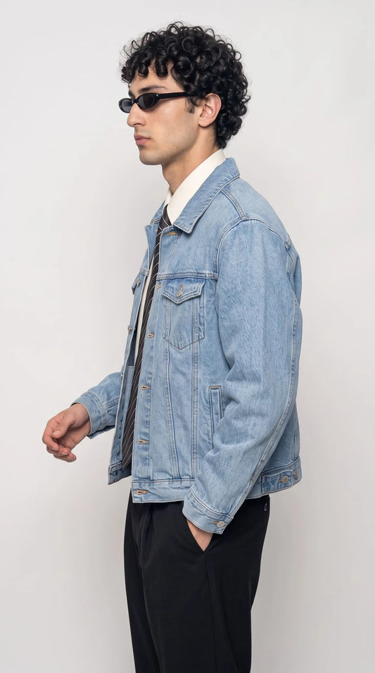 The Jackero faded blue jean jacket delivers a highly engaging casual look, combining classic pale indigo tones with a modern streetwear silhouette for any season.