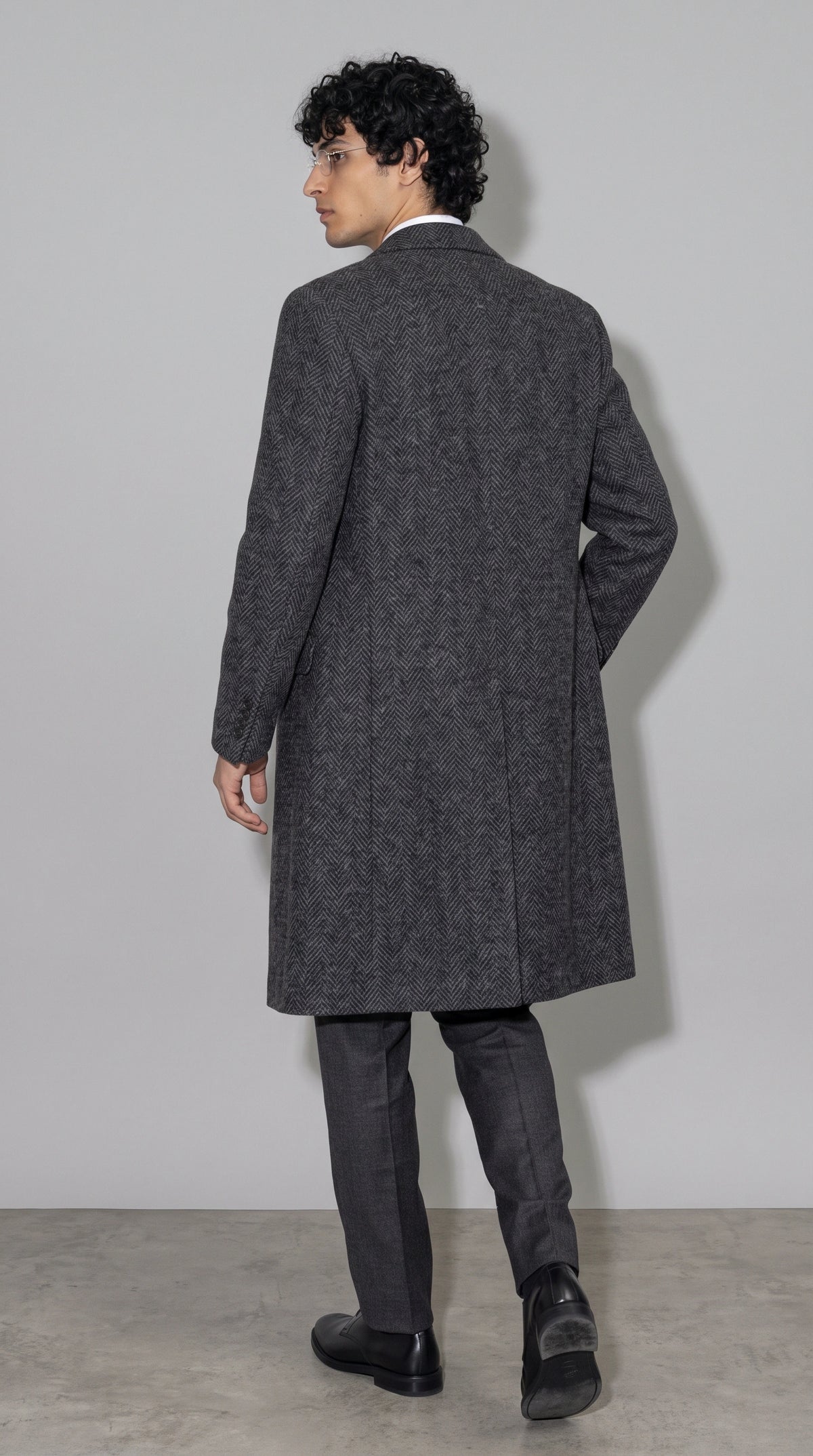 DARK GREY WOOL OVERCOAT