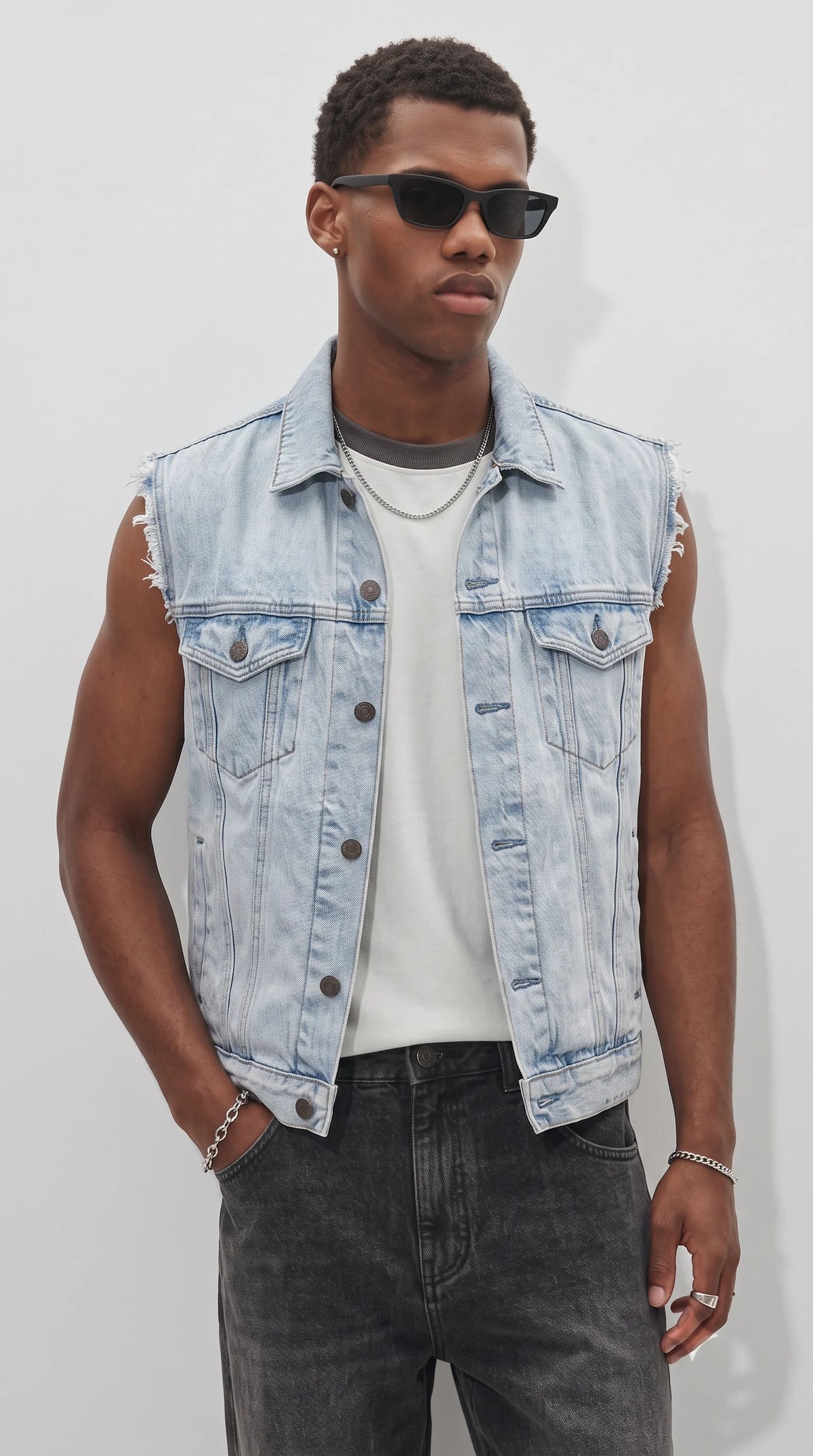 LIGHT WASH DENIM VEST
