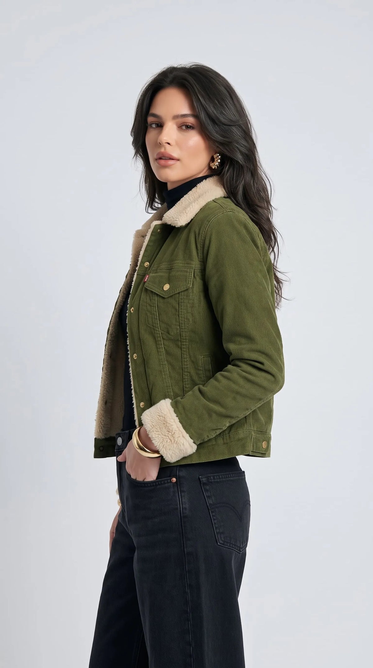 Upgrade your winter layering game in this Jackero military green suede and denim outerwear, boasting a luxurious faux fleece interior designed to bring an engaging and rugged edge to your everyday street style.