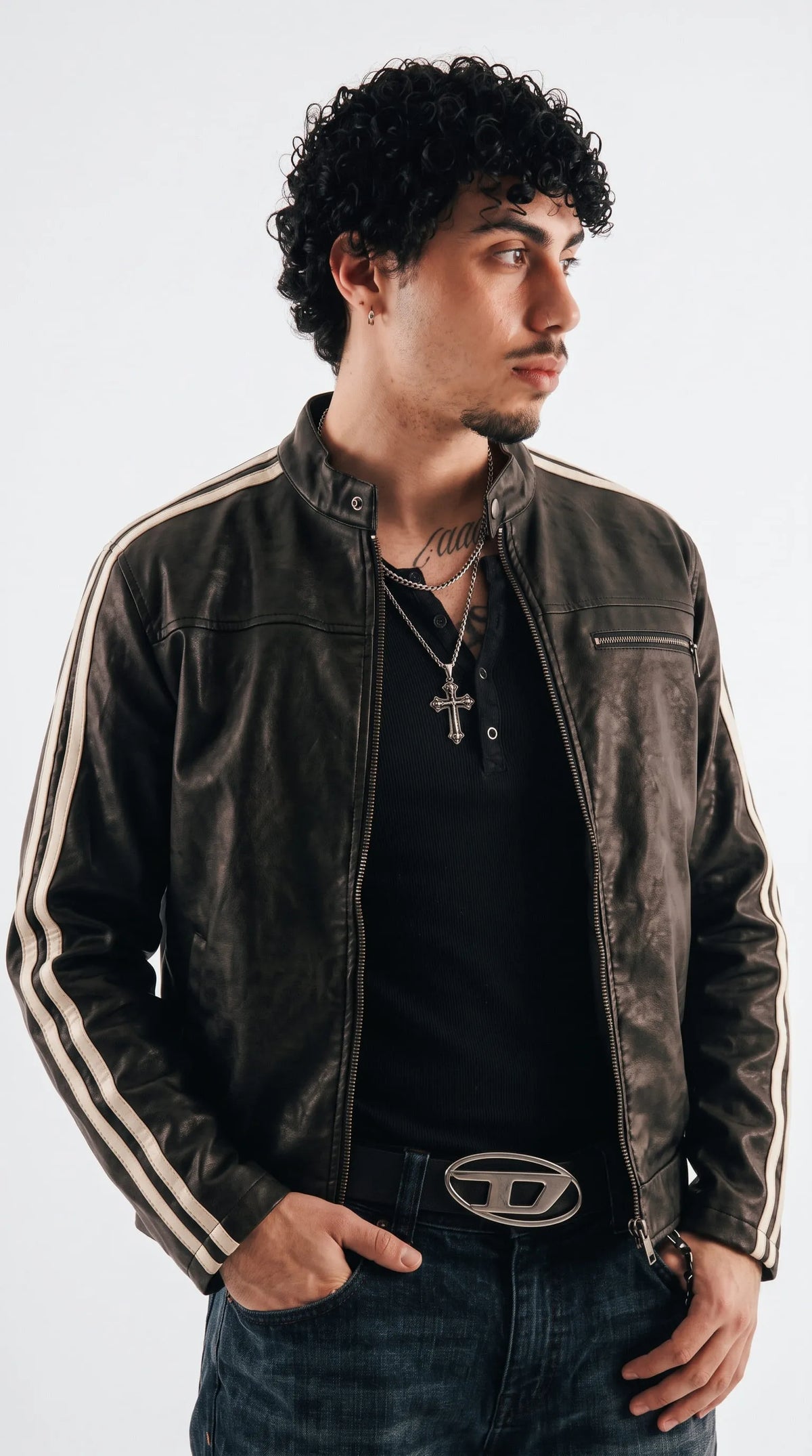 Command attention in the Jackero pitch black leather racer coat, a minimalist yet bold staple piece designed for those who appreciate premium and authentic street style.