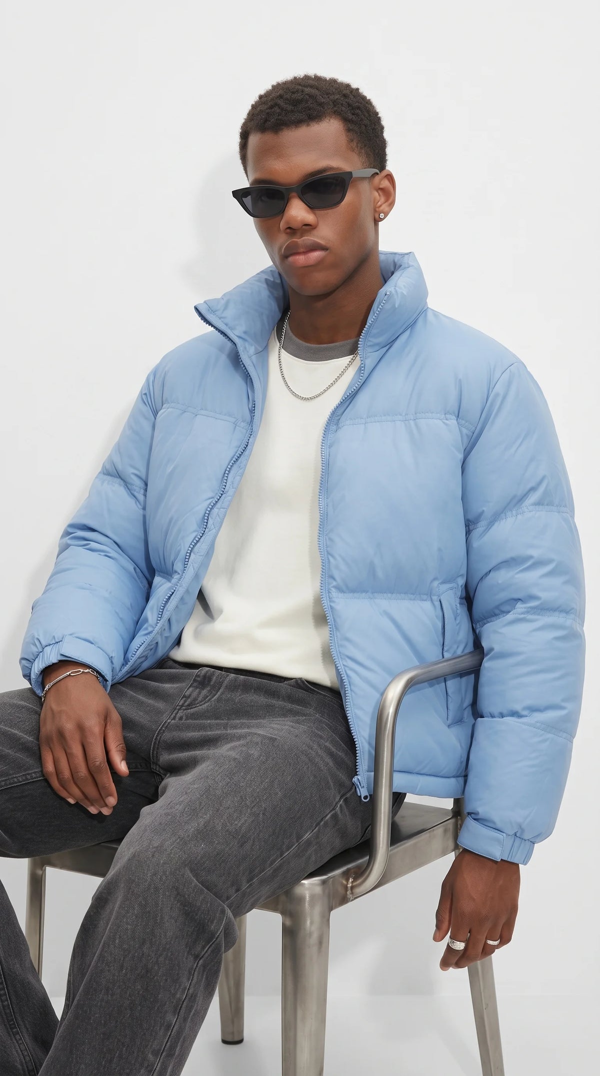 Step out looking flawless in the Jackero light blue streetwear jacket, crafted with premium insulation to ensure your winter fits stay as fresh as they are warm.
